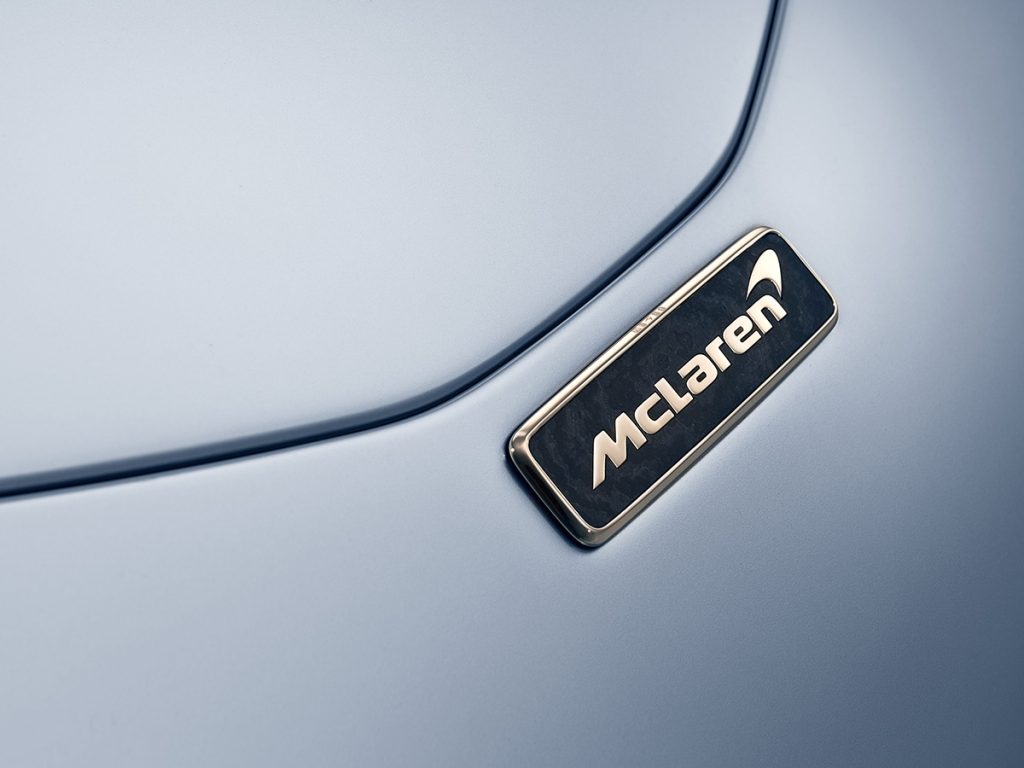 McLaren Speedtail badge